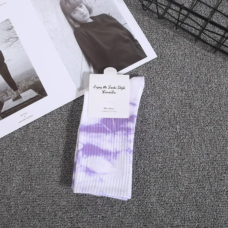 Street Trendy Hip Hop Style Men's and Women's Tie-dye Socks, Cotton, Solid Color, Used for Sports Basketball, Skateboarding