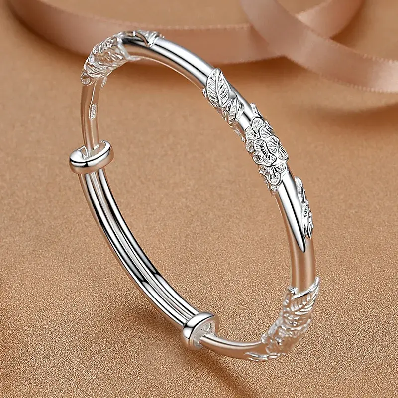 Silver Flowers Fashion Bracelet Women Simple Texture Adjustable Solid Bracelets Light Luxury Bangles Party Jewelry