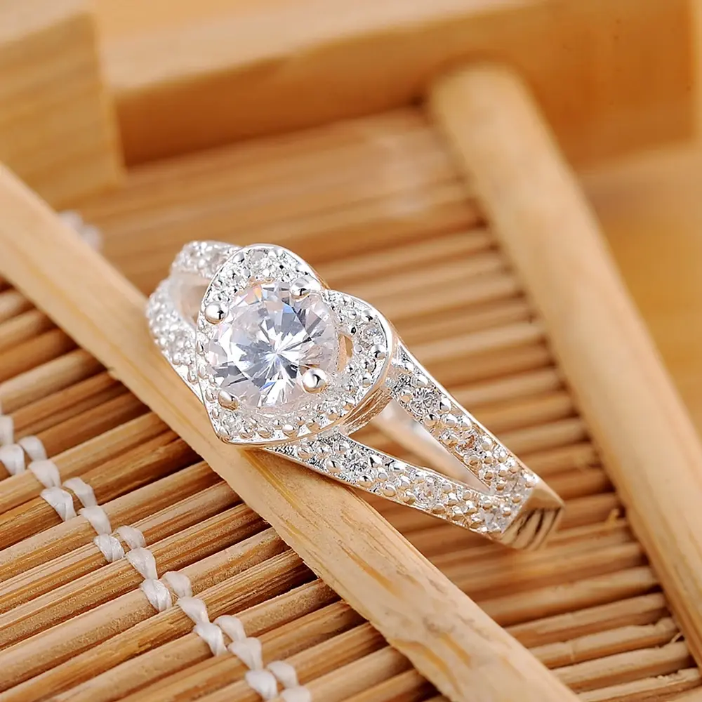 New Heart-shaped Silver Elegant Heart Zircon Ring Classic for Women Fashion Wedding Engagement Gift Charm Jewelry