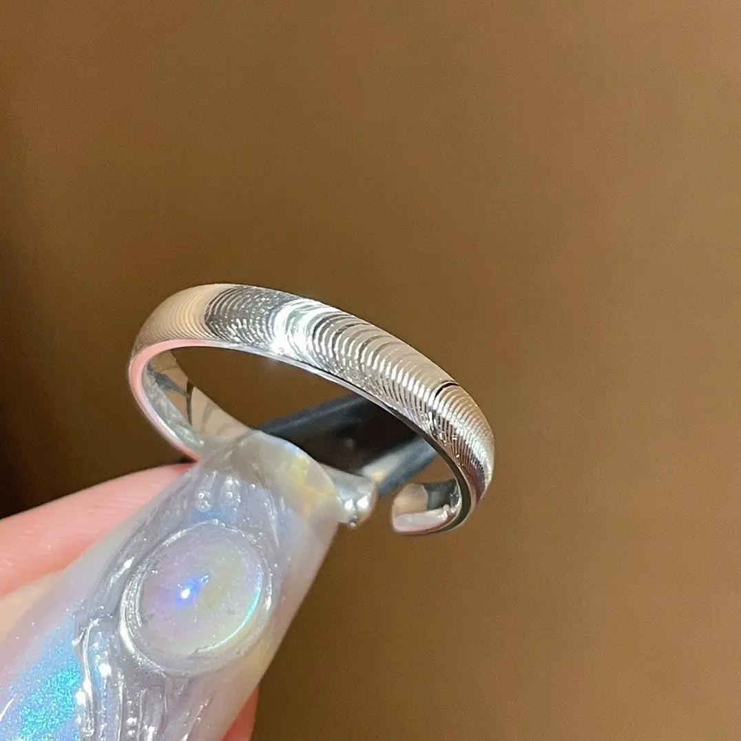 Fashion Simple Stainless Steel Wedding Rings Golden Smooth Ripple Women Men Couple Ring Fashion Luxury Open Jewelry Rings