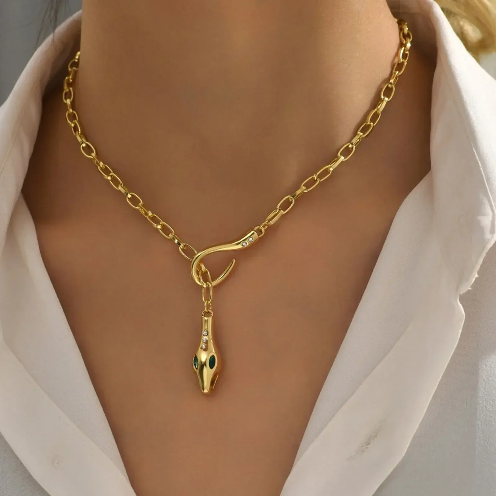 Fashion Gold Snake Design Women's Pendant Necklace Stainles Steel Gold Plated Paperclip Chain Jewelry Luxury Necklace