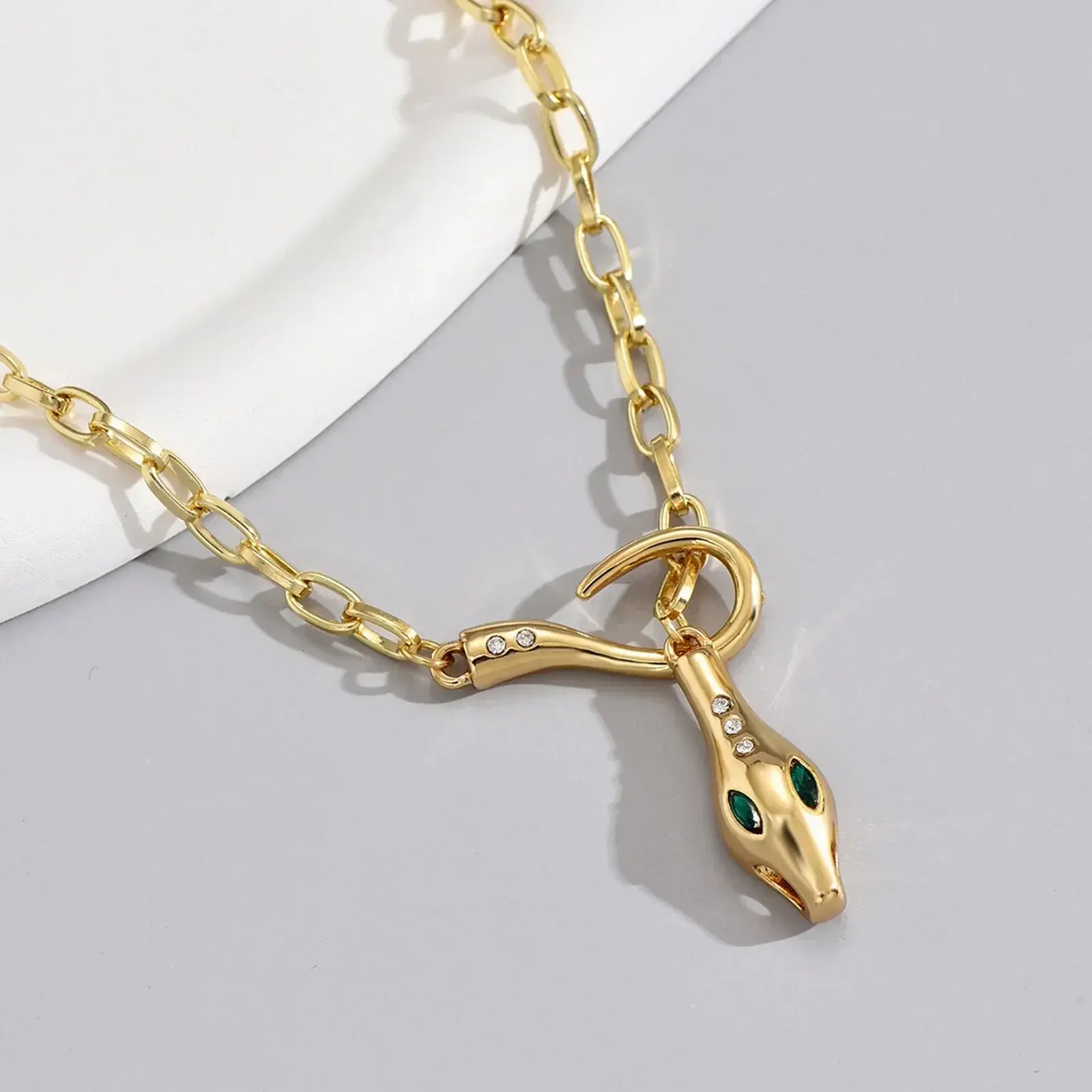 Fashion Gold Snake Design Women's Pendant Necklace Stainles Steel Gold Plated Paperclip Chain Jewelry Luxury Necklace