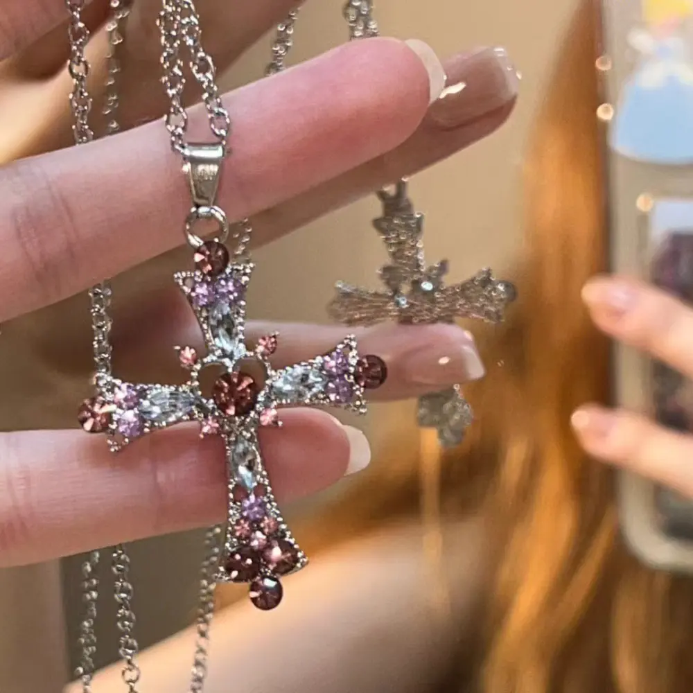 Fashion Pink Y2K Retro Cross Pendant Necklace Hip Hop Goth Women Religious Chain Necklaces Girls Punk Party Trendy Jewelry Gifts