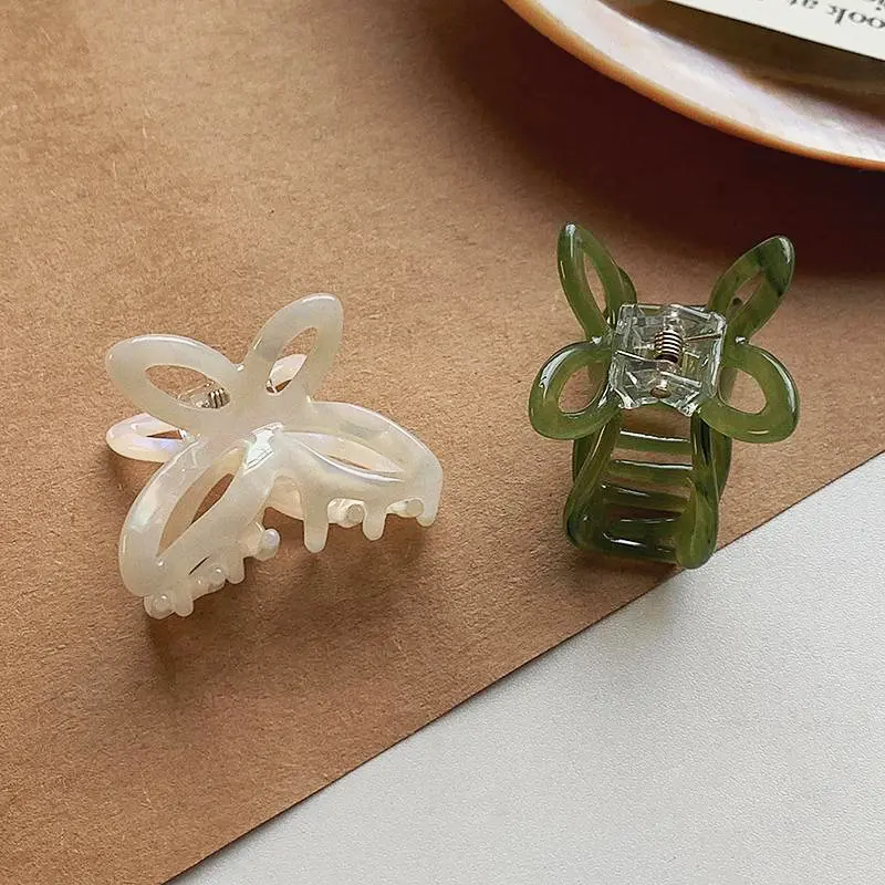 Butterfly Hair Clips Women Retro French Personality Jelly Hairpin Plastic Green Hair Claw Ladies Hairgrips Hair Accessories