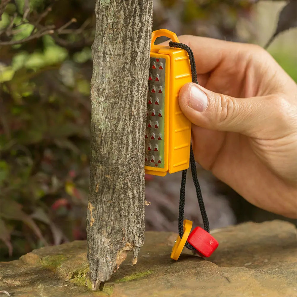 Tinder Maker with Fire Starter Tinder Maker Tool Portable Stainless Steel Grater Outdoor Survival Tool for Outdoor Use