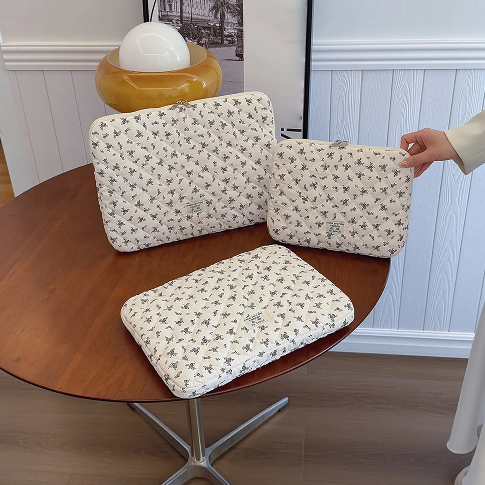 Maple Leaf Soft Pad Tablet Bags Embroidery Fluffy Padded Storage Bag Shockproof Puffy Protective Case Commute Work Study Handbag