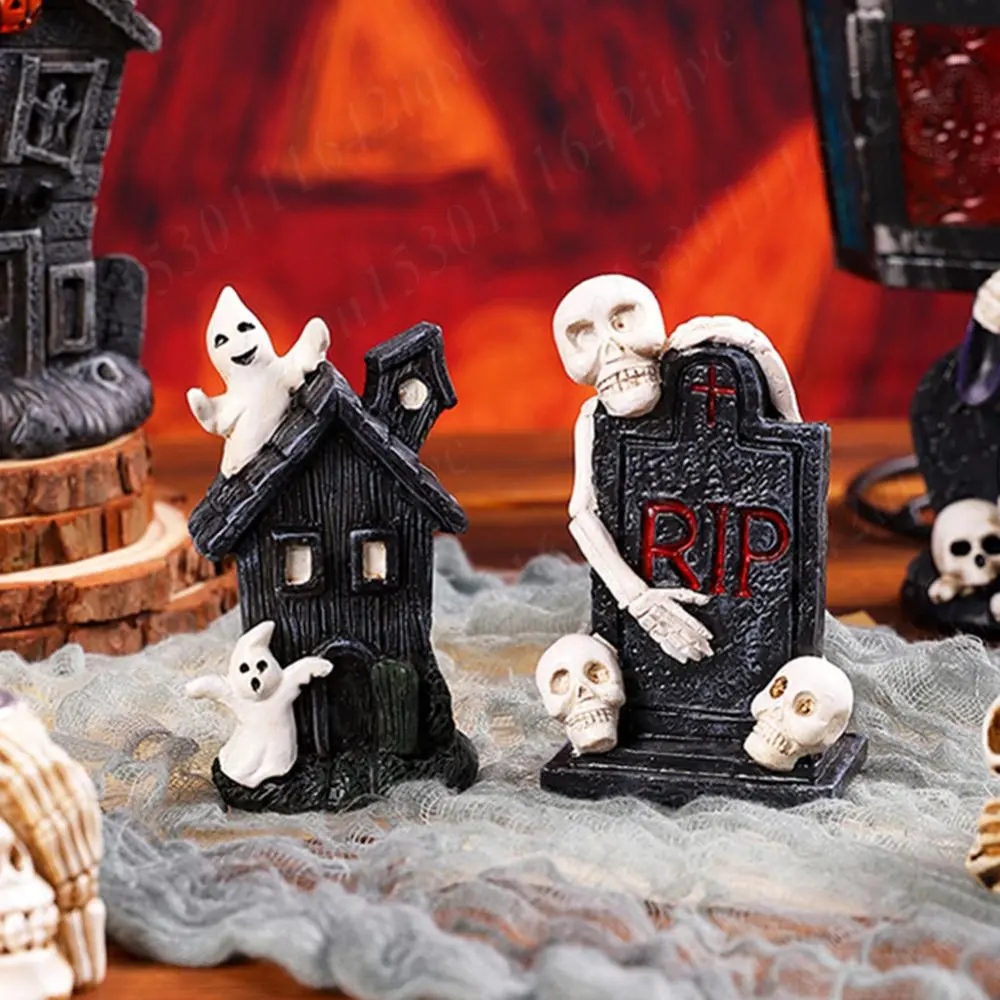 Halloween Spooky Miniature Statue Figurine Resin Mini Skull Ghost Decor Micro Skull Ghost Landscape for Haunted House Decoration