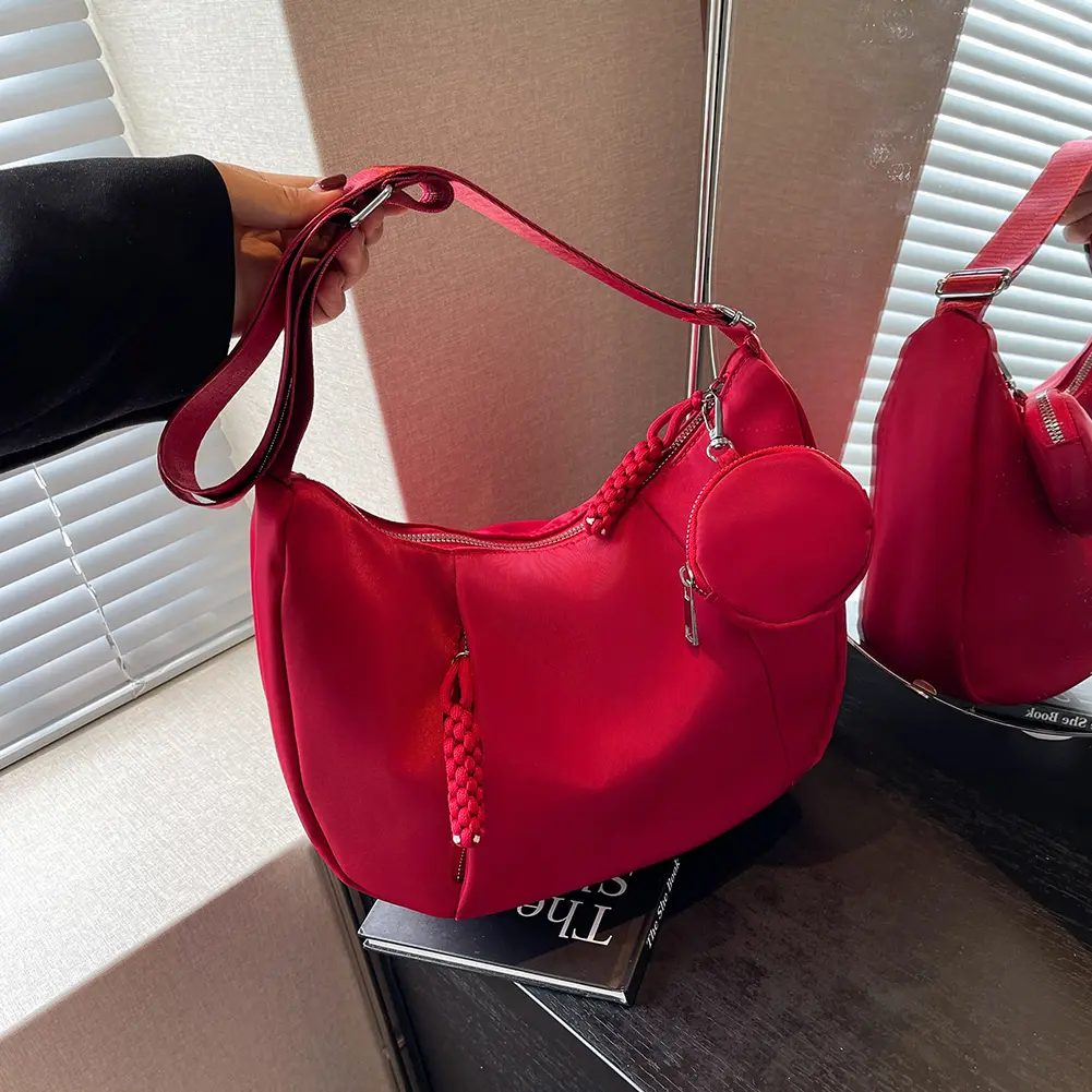 Crescent Bag for Women with Inner Pocket Hobo Bag Nylon Adjustable Strap Crossbody Bag Zipper Handbag for Work Travel