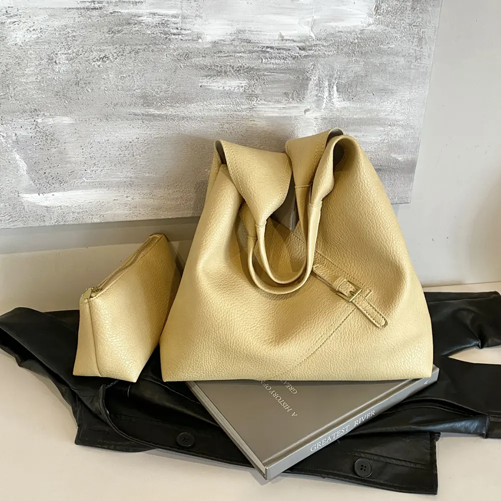 Women PU Shoulder Bag Fashion Tote Bag Large Capacity Slouchy Hobo Bag Hasp Closure Casual Tote Purse Vintage Shopper Bag