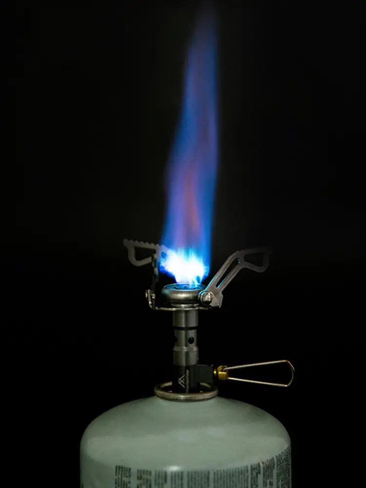 Folding Camping Stove Camping Stove Stand Burner 2500W Portable Survival Furnace Outdoor Gas Burner Head for Outdoor Cooking