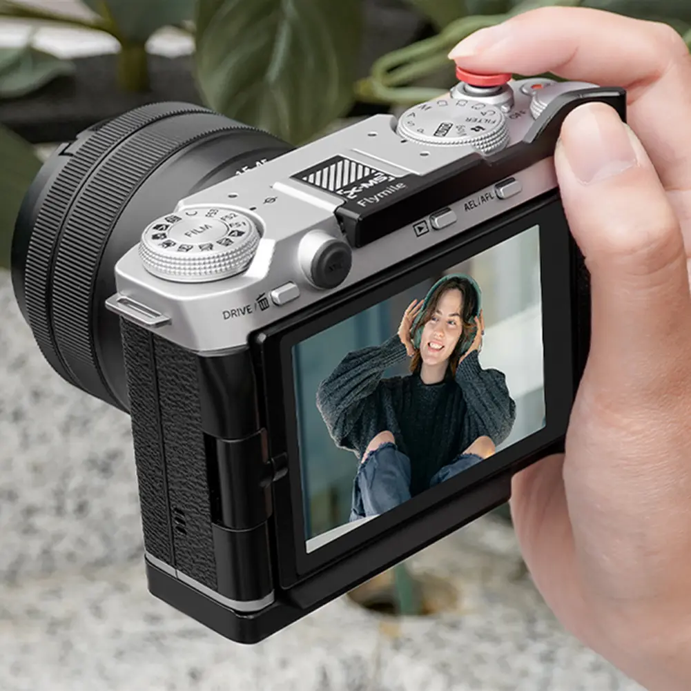 Thumb Grip with Shutter Release Button Built-in Silicone Pads Hot Shoe Cover Thumb Up Grip for Fujifilm X-M5 Camera Accessories
