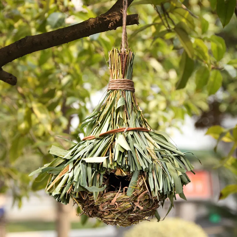 Bird Cage Ventilated Natural Grass Bird House Comfortable Resting Place Weaved Hanging Parrot Nest Houses Outdoor Decoration