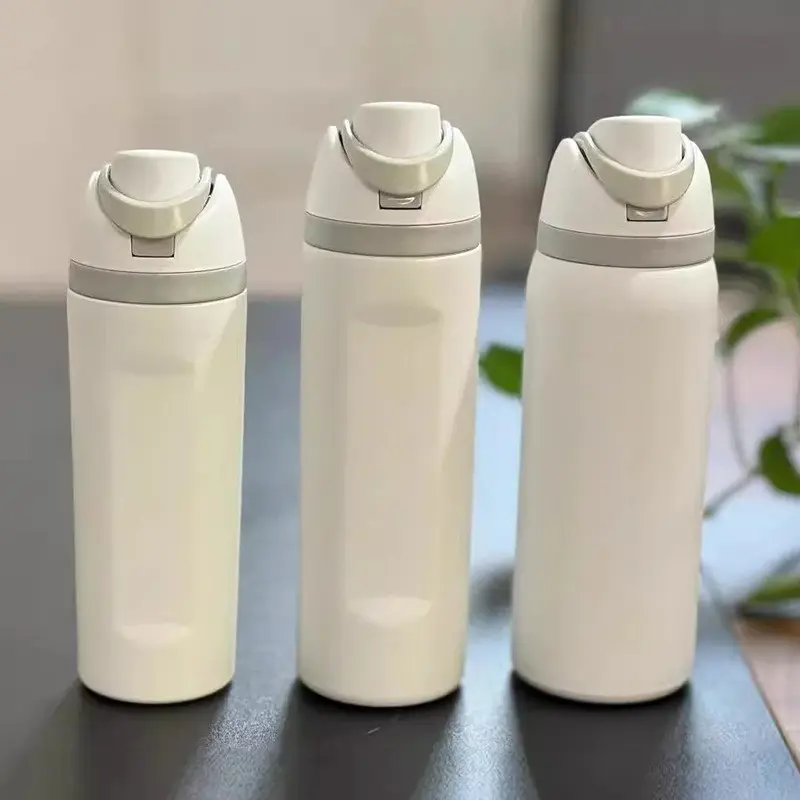 24/32oz Straw Double-Layer Insulated Cup with Handle Sports Water Bottle Vacuum Thermal Insulated Mug for Outdoor Camping Sports