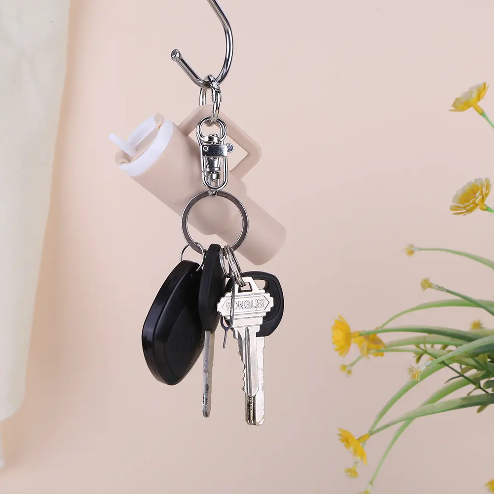 3-1Pcs Creative Mini Cup Keychain Lip Balm Keychain Cute Tumbler Key Ring Chapstick Holder Keychain Water Bottle Accessories