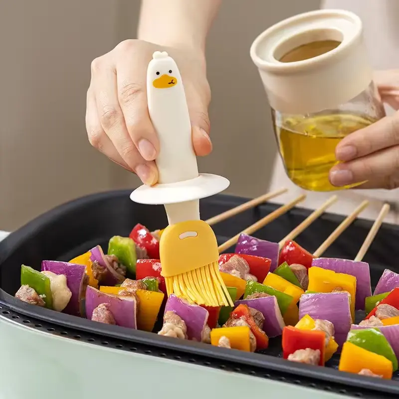 Kitchen Silicone Oil Bottle Baking BBQ Grill Oil Brush Dispenser with Bottle Oil Brush BBQ Brush Heat-resistant Outdoor BBQ Tool