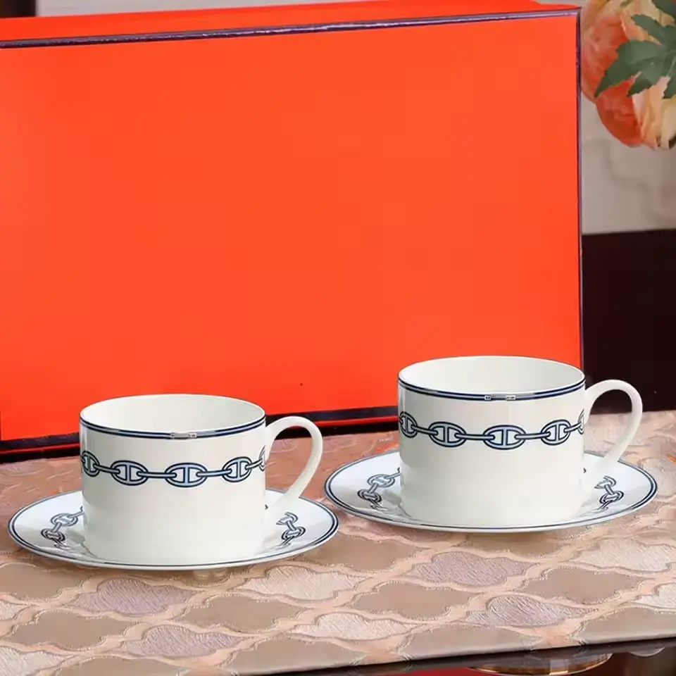 European Retro Light Luxury Ceramic Coffee Cup Home Bone China Cup And Saucer Set English Afternoon Tea Creative Teacup Cup Gift