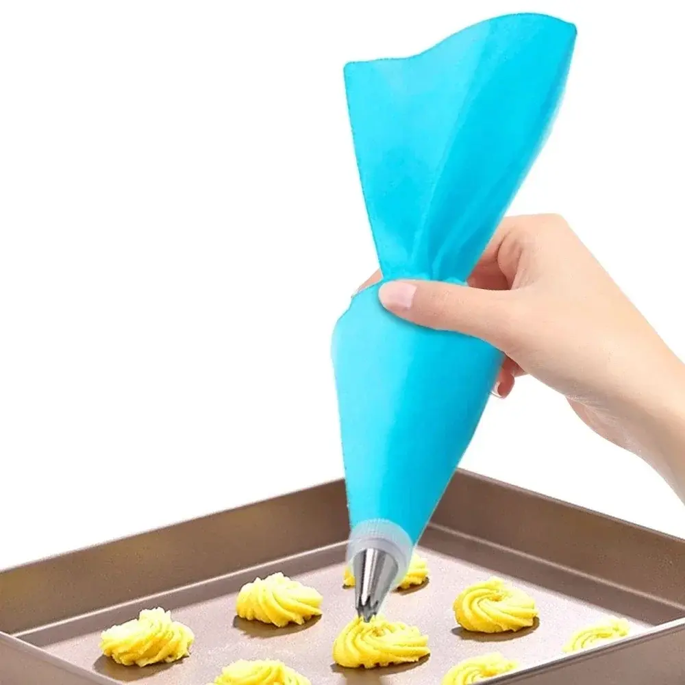 Multi Functional Cake Nozzle Pipe Cake Decoration Tool Candy Cookie Decoration Nozzle DIY Tool with Silicone Bag Pastry Tool