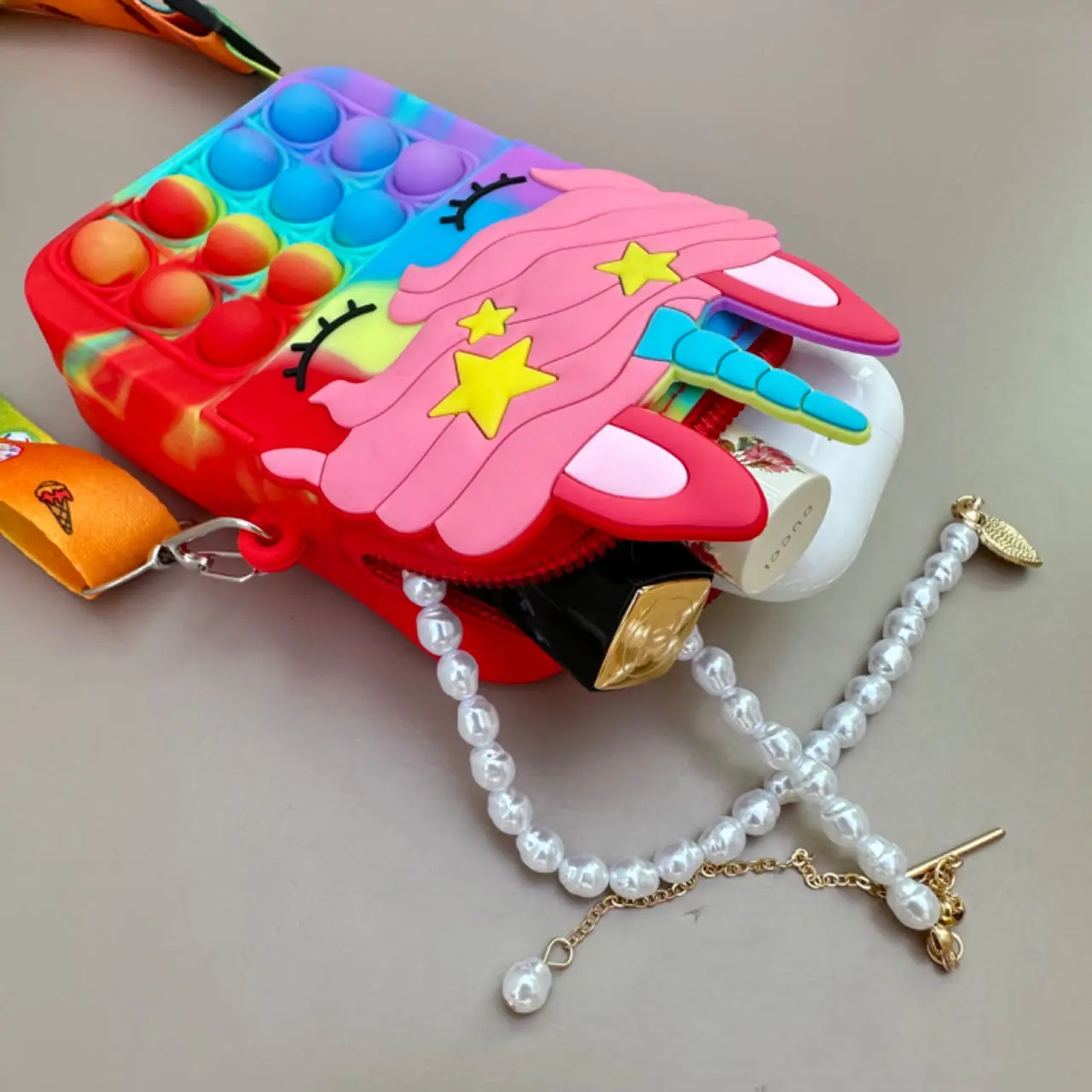 Girl's Silicone Cute Unicorn Messenger Bag Crossbody Bag Pressure Relief Dent Coin Wallet Christmas Popular Multifunctional Toy