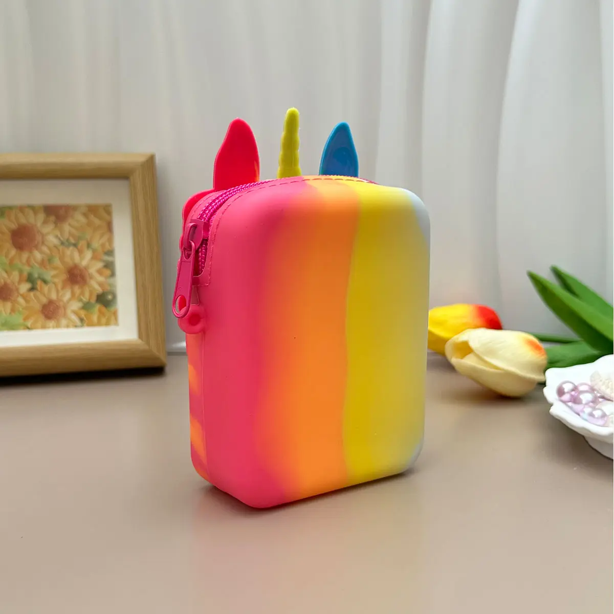Girl's Silicone Cute Unicorn Messenger Bag Crossbody Bag Pressure Relief Dent Coin Wallet Christmas Popular Multifunctional Toy