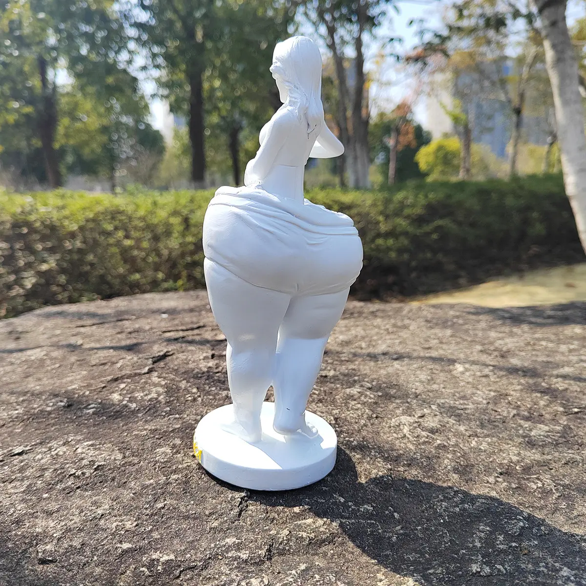 Slimming Goddess Sculpture Resin Portrait Sculpture Model Self motivation Yoga Fitness Beauty Front Desk Decoration Crafts