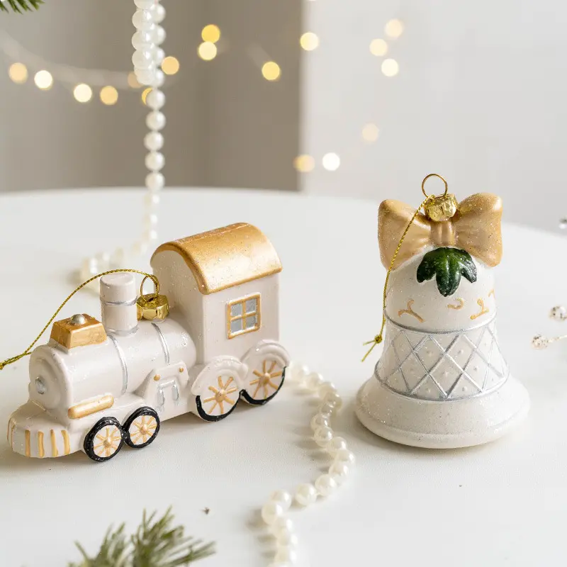 Christmas Creative Painting Alien Platinum Pendant White Nordic Style Christmas Tree Decoration Pendant Party Decoration Gifts