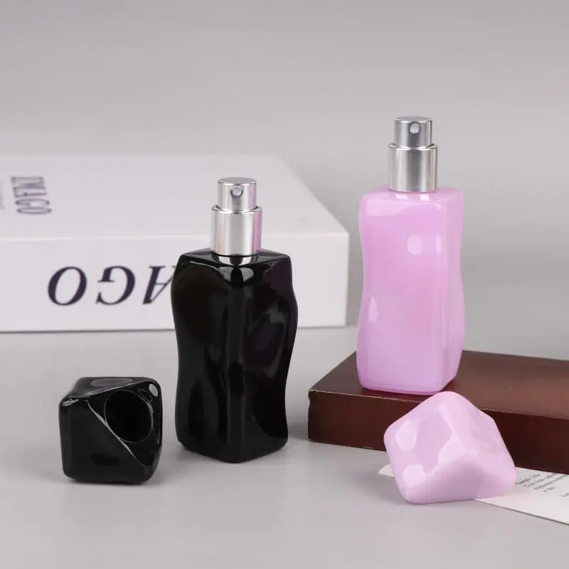1PCS 30ml Premium Refill Perfume Spray Bottle Glass Empty Portable Perfume Bottle for Woman Macaron Makeup Rehydration Container