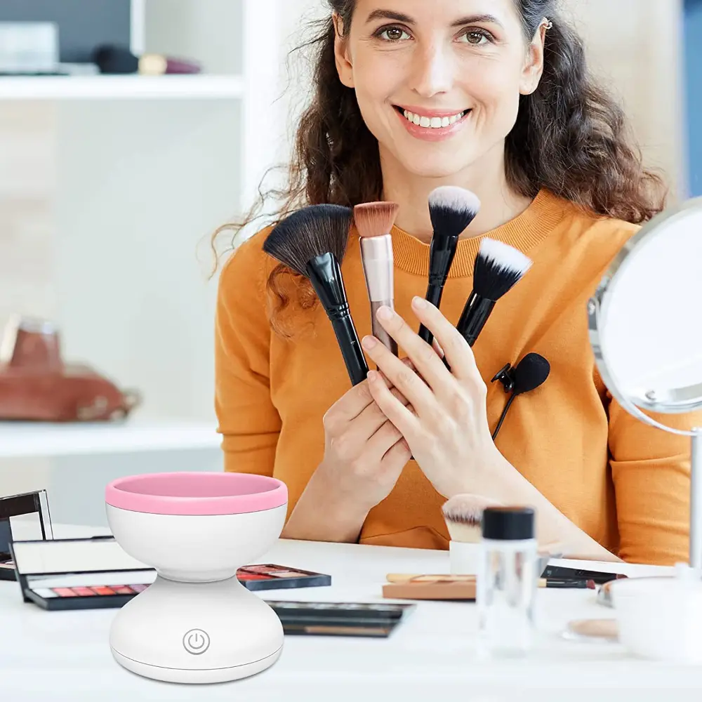 Women Eye Shadow Brush Cleaning Tool Portable Electric Makeup Brush Cleaner Machine With USB Charging Automatic Cosmetic Brush
