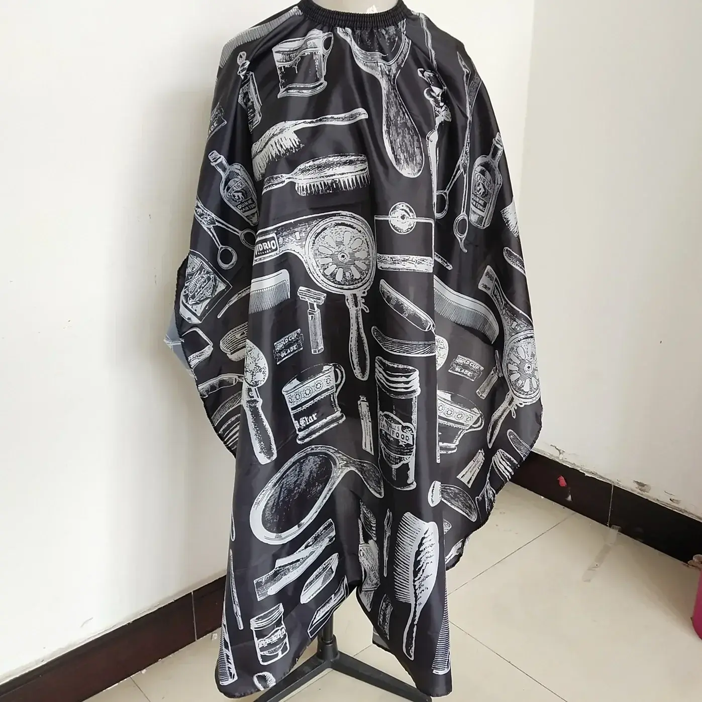 Antistatic Hairdresser Apron Hair Cut Cape Hairdress Gown Cape Hair Salon Barber Hair Cutting Dye Hair Apron Salon Styling Cloth