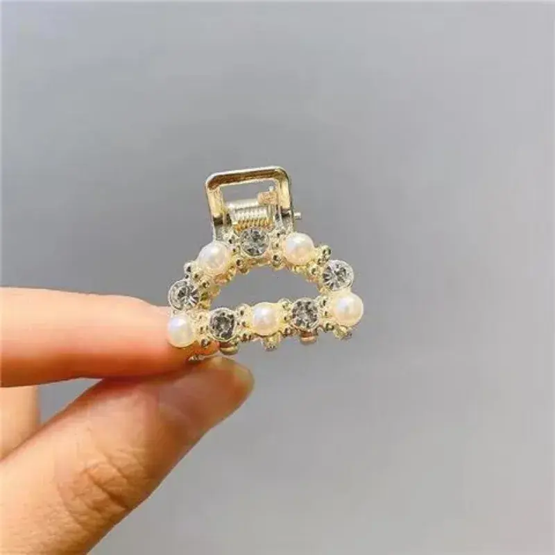 Women Girl Sweet Mini Hair Clips Hairpins Hair Accessories Golden New 1Pc Small Rhinestones Pearls Geometric Metal Hair Claw