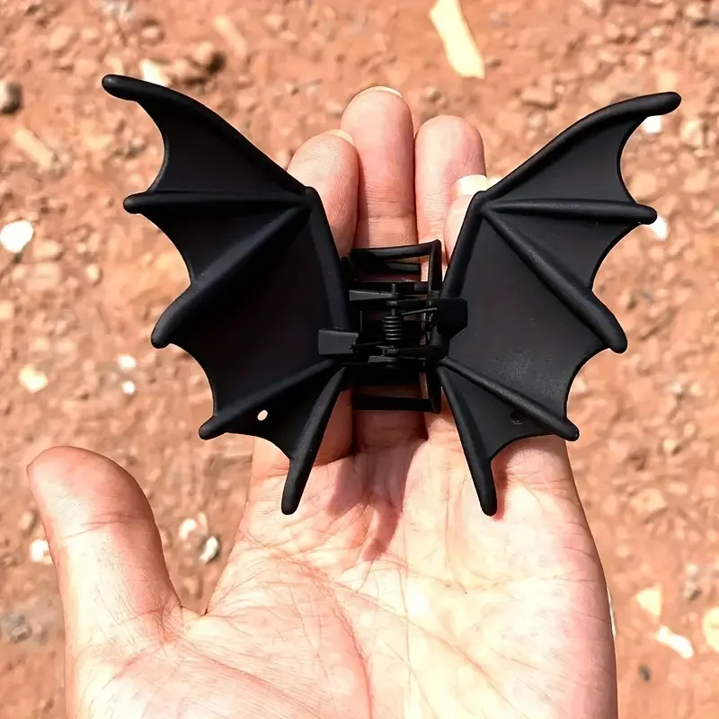 1pc Gothic Punk Bat Wing Hairpin - Elegant Metal Ponytail Accessory for Women, Perfect for Halloween & Christmas Parties