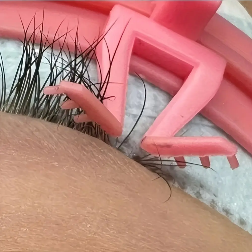 Reusable Eyelash Separator Accessory for Eyelash Extensions, a Tool Designed to Assist Beginners in Eyelash Extension Separator