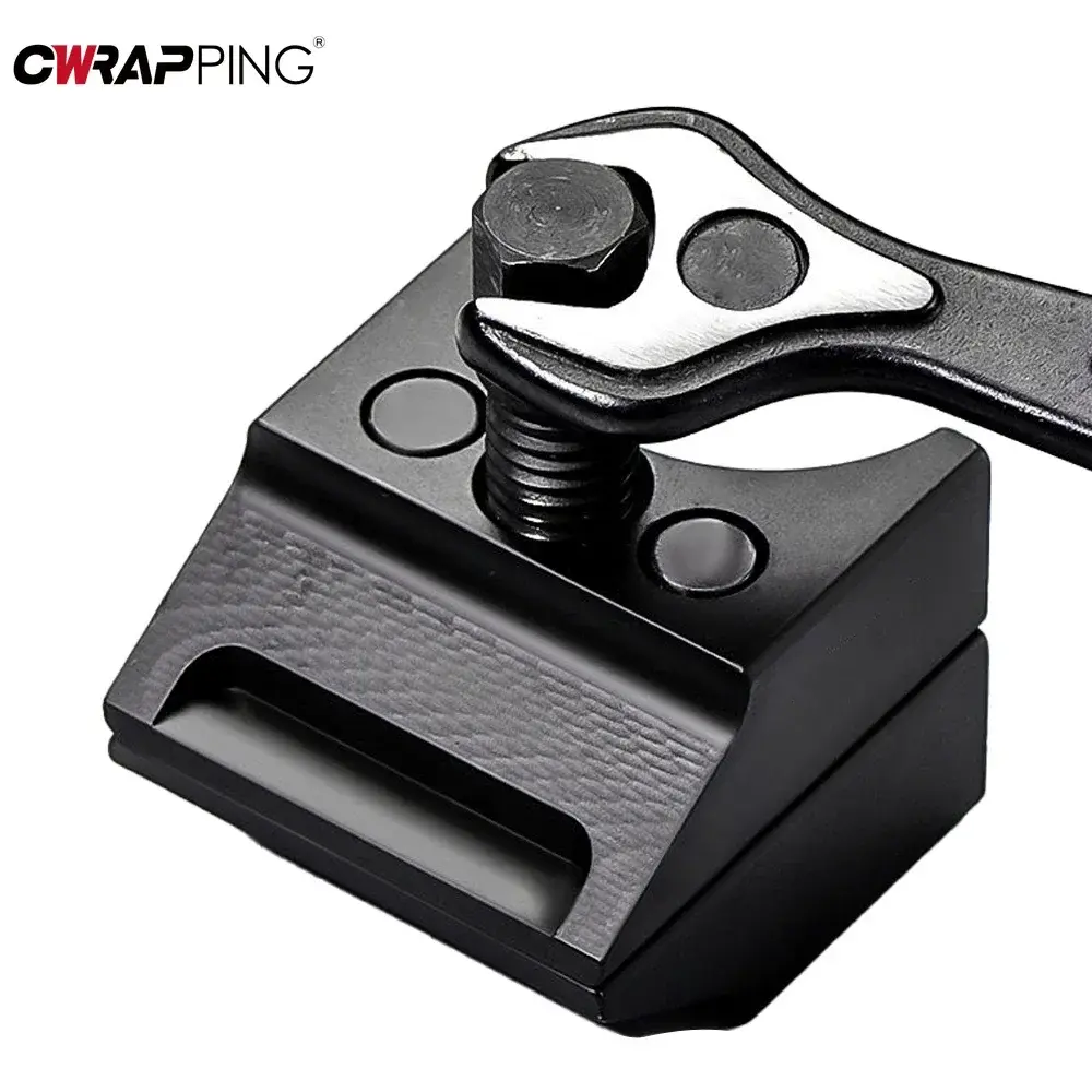 Car Tools Suspension Strut Split Hub Steering Knuckle Spreader Auto Suspension Strut Spreader Tool for Car Disassembly Universal