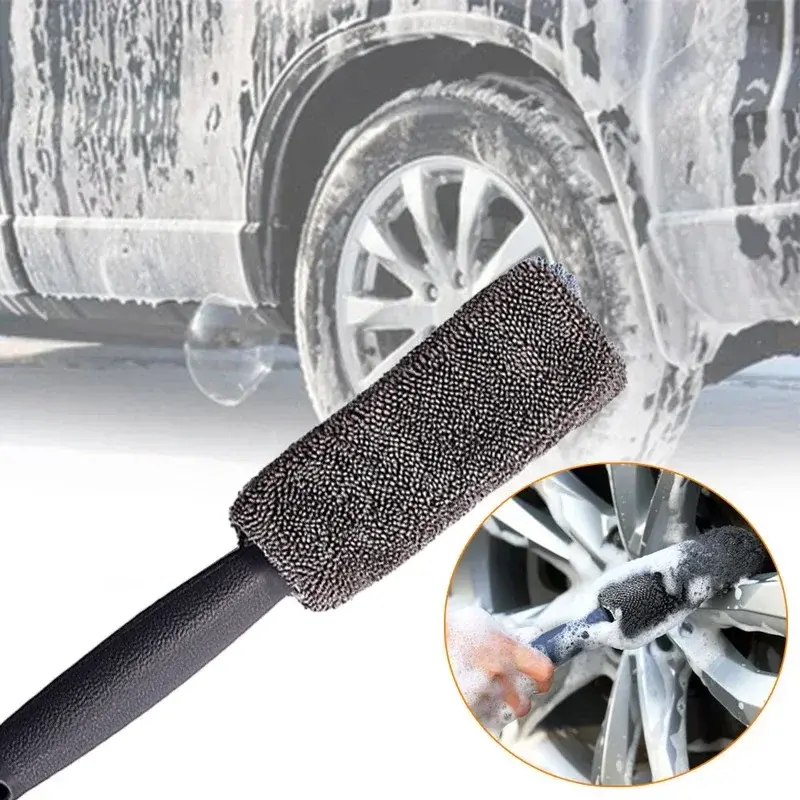 Wash The Car Wheel Hub With a Small Braid And a Soft Bristled Brush For Cleaning And Cleaning. Use a Tire Brush For Cleaning