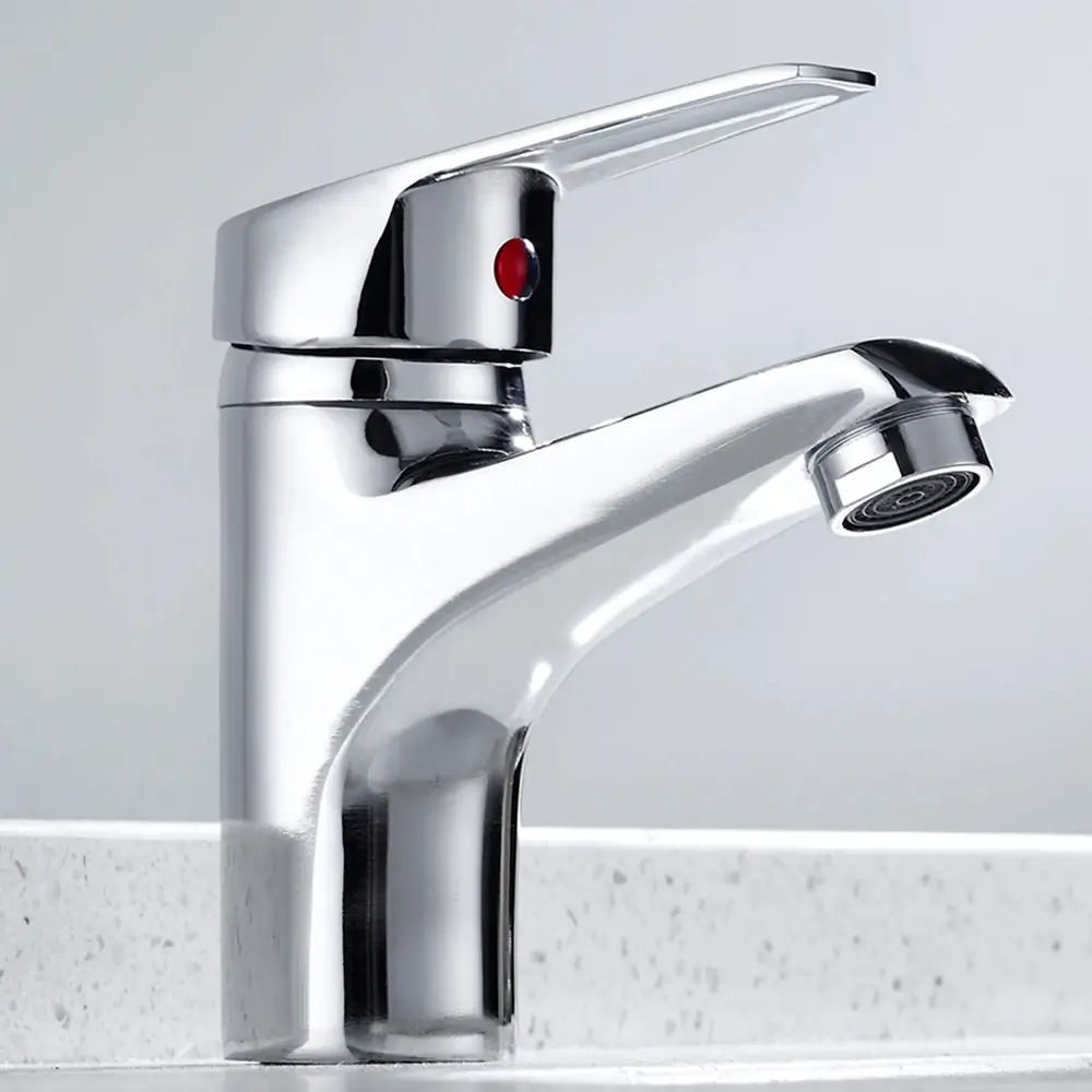 Chrome Bathroom Basin Faucet Single Hole Deck Mount Mixer Faucet Kitchen Sink Hot and Cold Water Faucet with G1/2 Hose