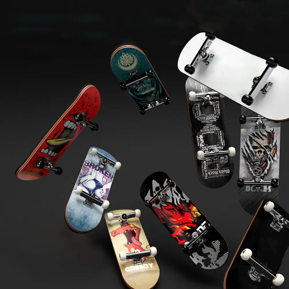 Wooden Finger SkateBoard Wooden Mini Fingerboard Leisure Fingertip DIY Toys Children Christmas Gift Cartoon Leisure Toys ZG331