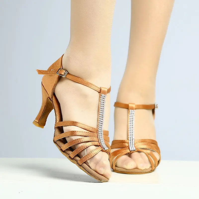 XIHAHA Woman Fashion Rhinestone Dance Shoes Tango Salsa Latin Ballroom Dance Heels Soft Sole Women Sandals Ladies Wedding Shoes