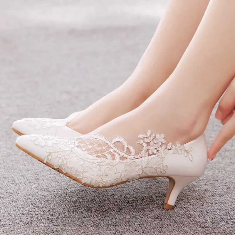 XIHAHA Wedding Shoes Bride White Shoes Female High Heels Ankle Strap Pumps Women Shoes Rhinestone Lace High Heels Party Shoe
