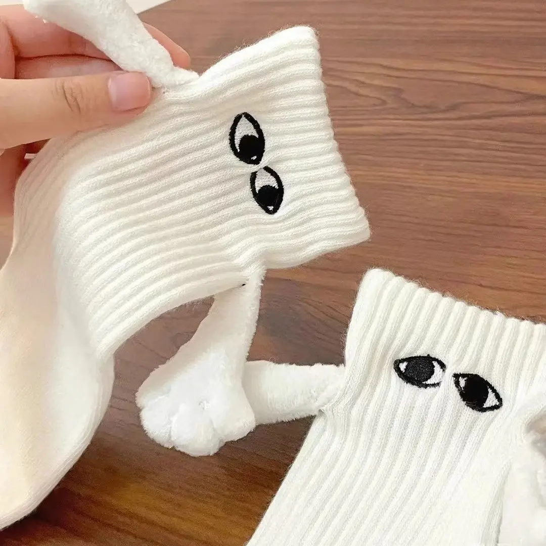 Fashion Funny Creative Magnetic Attraction Hands Black White Cartoon Eyes Couples Socks 1 Pair Club Celebrity Couple Socks Ins