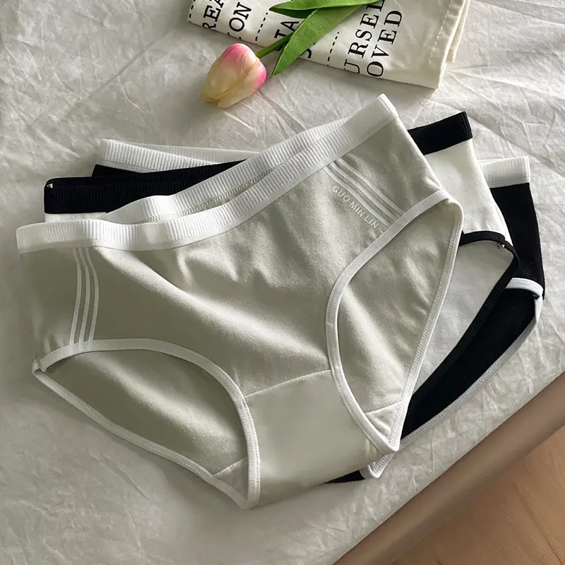 Women's Briefs Solid Pure Cotton Crotch Mid Waist Traceless Panties Japanese Sports Girls Breathable Underpants Simple Underwear