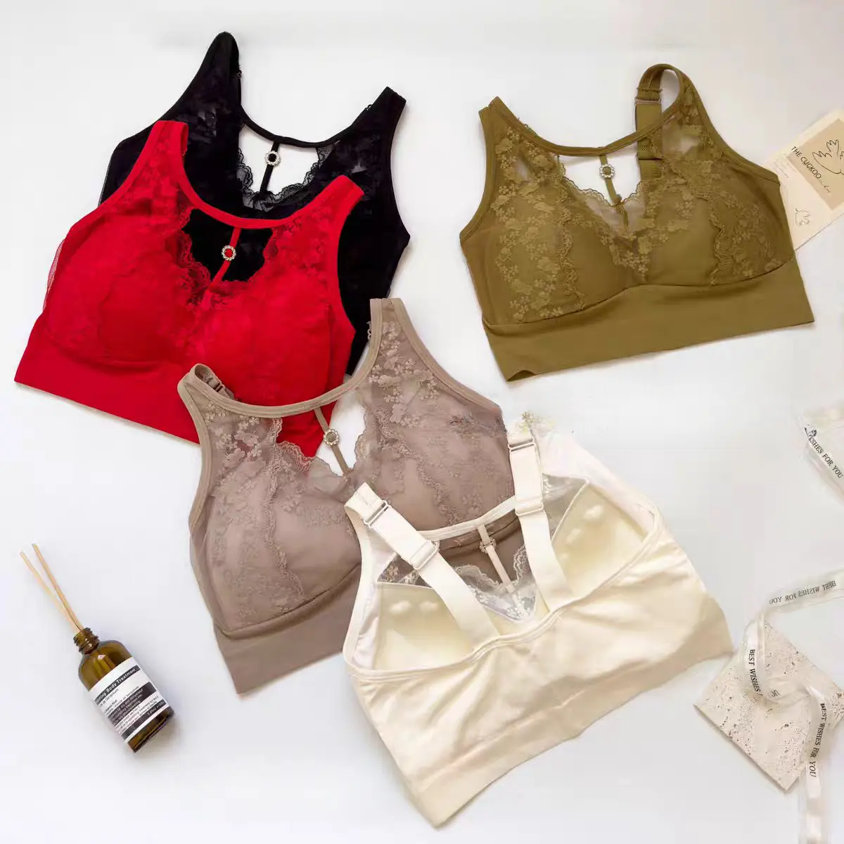 Sexy Lace Bra Female Adjustable Full Cup Large Size Bra Hollow Out Floral Vest Bra Anti-exposure Wireless Underwear Women Tops