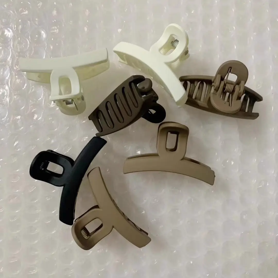 Matte Cloud Hair Claws Clips Small Women Girls Jelly Acrylic Hair Clamps Plastic Irregular Barrettes Hair Accessories New