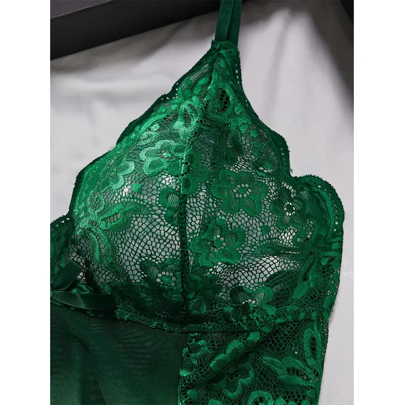 Lingeries Sexy Hot Set V-neck Bra Thong Nightgown With Panties Transparent Ultra-thin Summer Underwear Pajamas Woman Sleep Dress