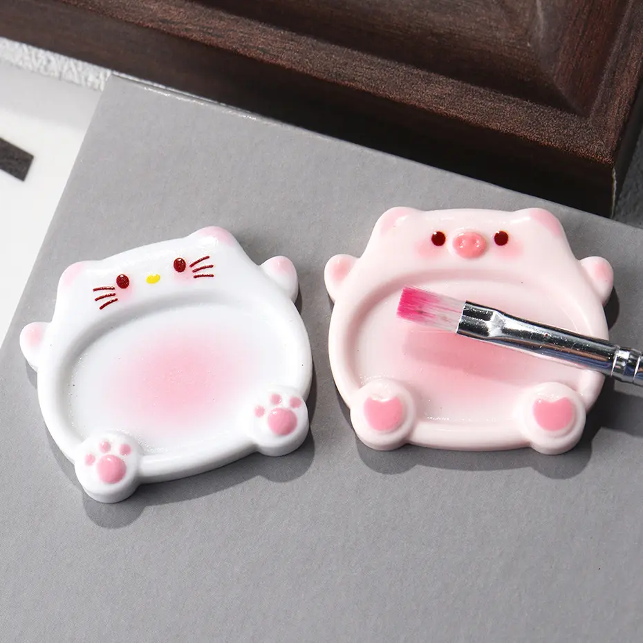 2pcs Cartoon Pig Color Palette Nail Art Mixing Color Drawing Pallet Gel Polish Nail Painting Board Color Palette Manicure Tools