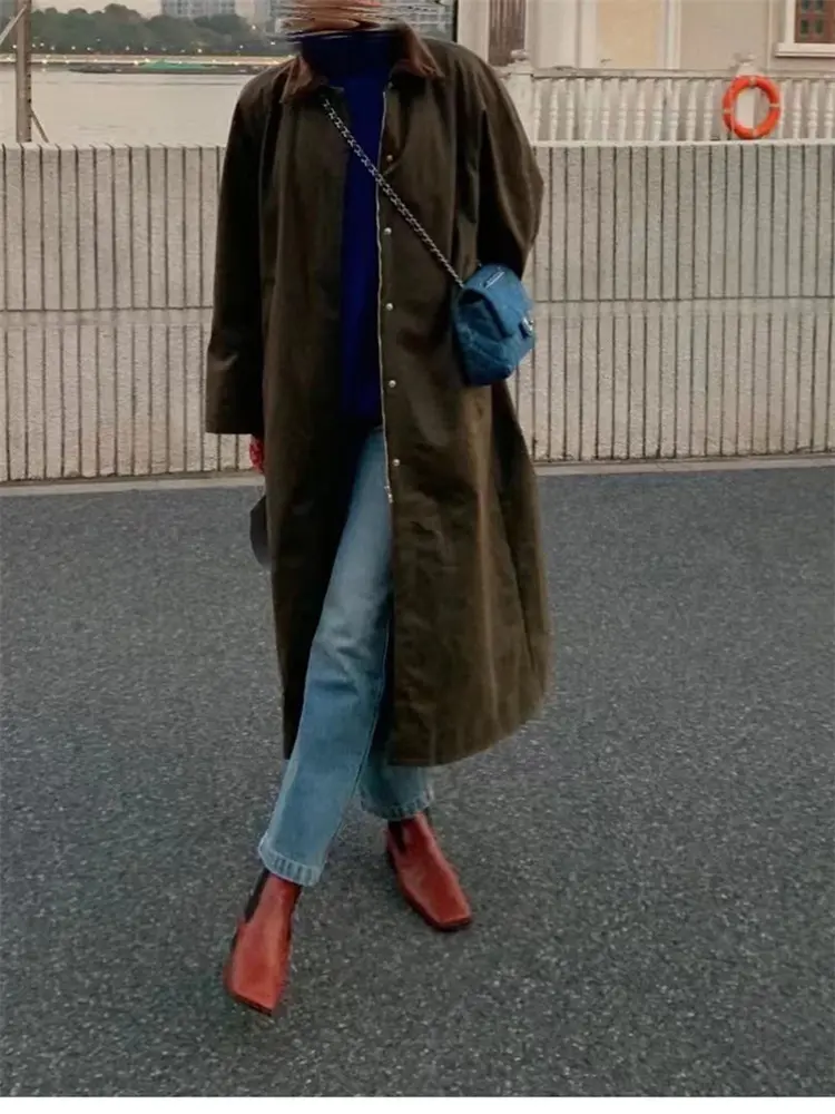 Women's Turn-Down Collar Long Coat Fashion Long-Sleeved Female Straight Back Slit Zipper Warm Jacket Top