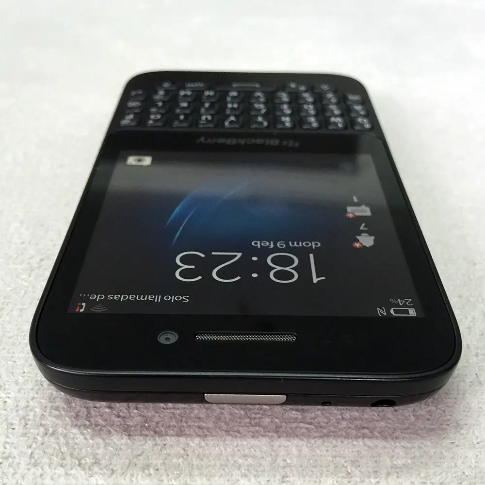 Blackberry Q5 Unlocked Original 2GB RAM 8GB ROM GSM 4G LTE Mobile Cell Phone 5MP Camera WIFI QWERTY English Arabic Keyboard