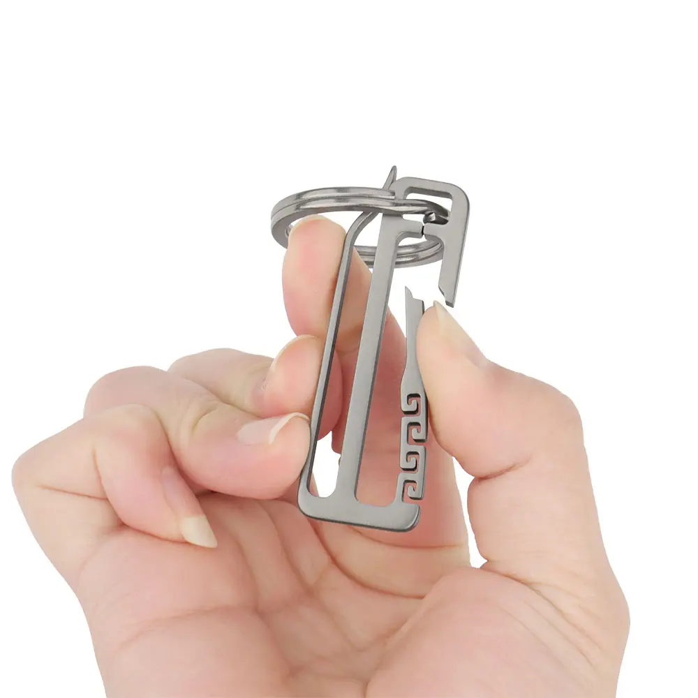 EDC Belt Buckle Outdoor Tool Titanium Alloy Keychain Buckle Men's Waist Hanging Ring