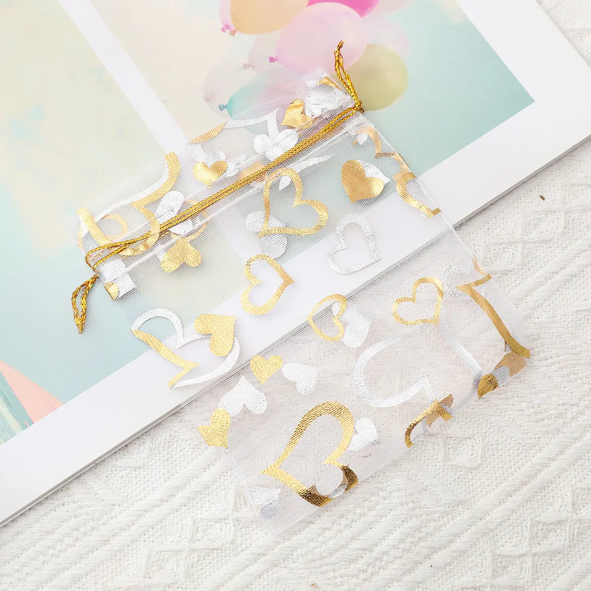 ​20/50pcs/lot Drawstring Organza Gift Bag Hot Gold Color heart Print Pouches Wedding Christmas Party Candy Jewelry Packing