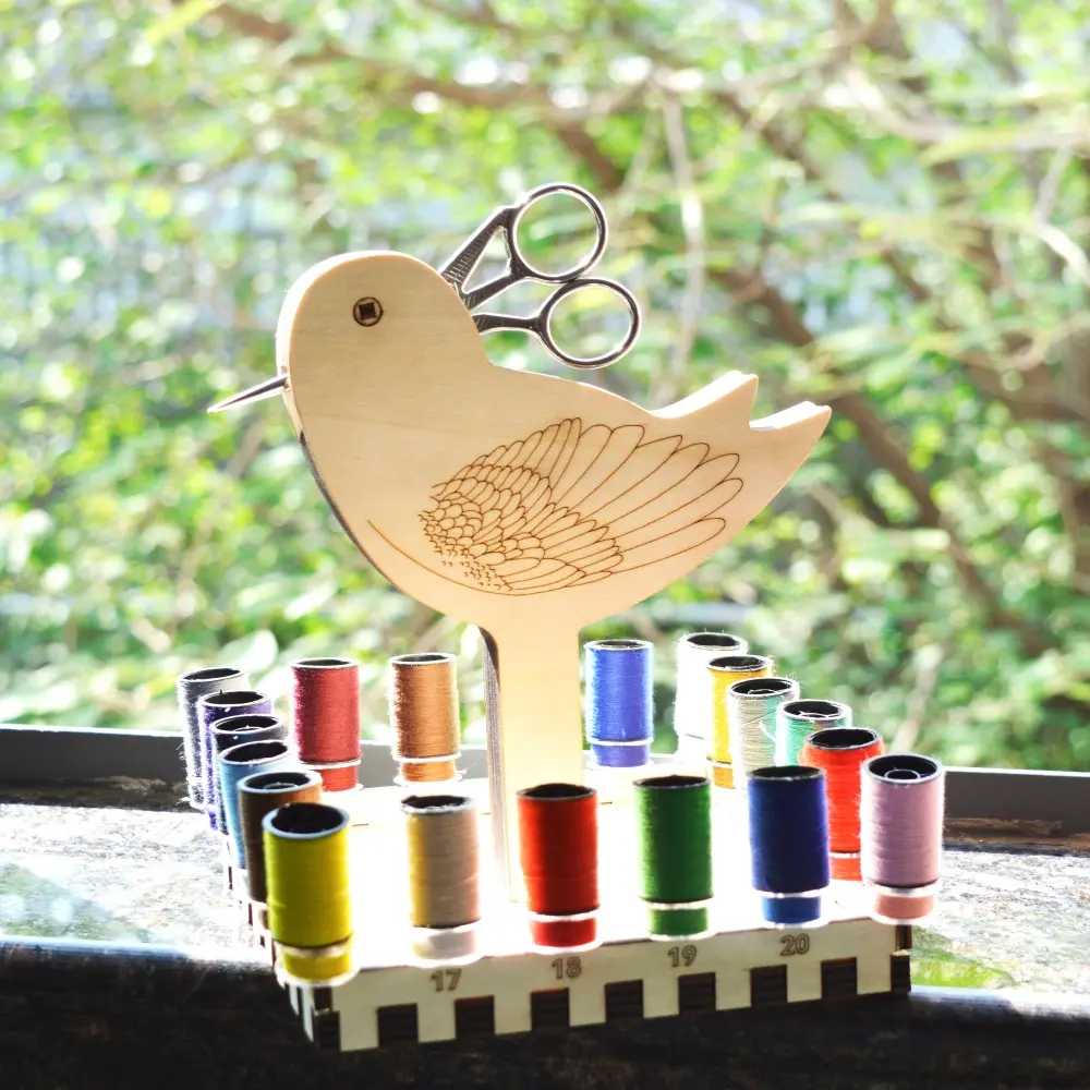Wooden Yarn Holder Spinning Knitting Tools Storage Rack Wool Ball Maker Sewing Thread Spool Wool Ball Winder Stand Tool