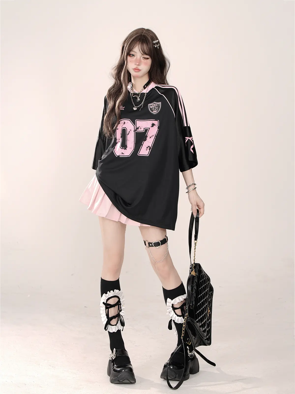 High Quality Hot Selling Wholesale Shoulder Short Sleeved T-shirt Women Versatile Spicy Girl Top Ball Uniform Oversized T Shirt
