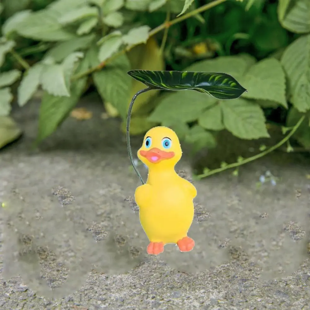 Crafts Cartoon Duck Umbrella Ornament Resin Cute Animal Sculpture Waterproof Ducks Statue Water Tank